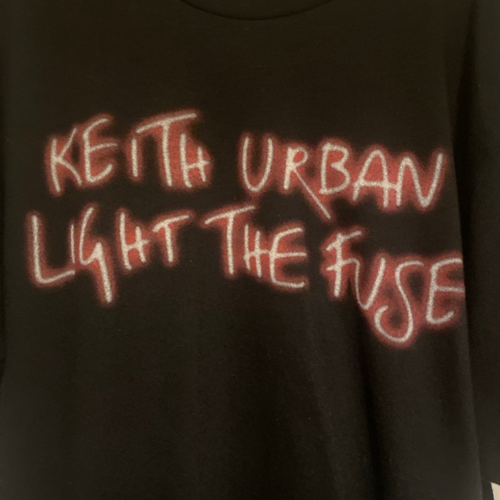 Keith Urban Light The Fuse Concert T-Shirt  Size Women’s Medium